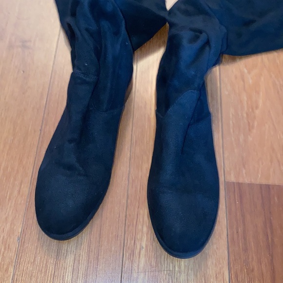 Stuart Weitzman x Russell Bromley Lowland Boots - Picture 5 of 9